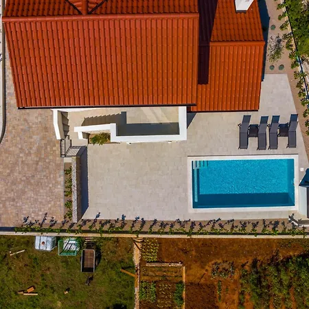 Malina With Heated Pool