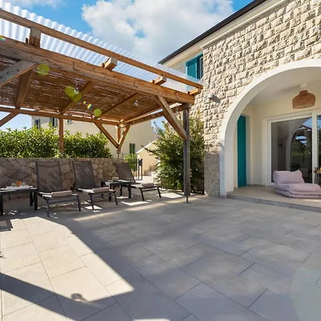 Malina With Heated Pool Villa Sveti Anton (Krk)